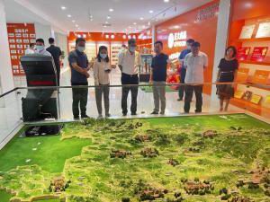 洛陽市市委常委、宣傳部長王飛蒞臨洛陽正大調(diào)研